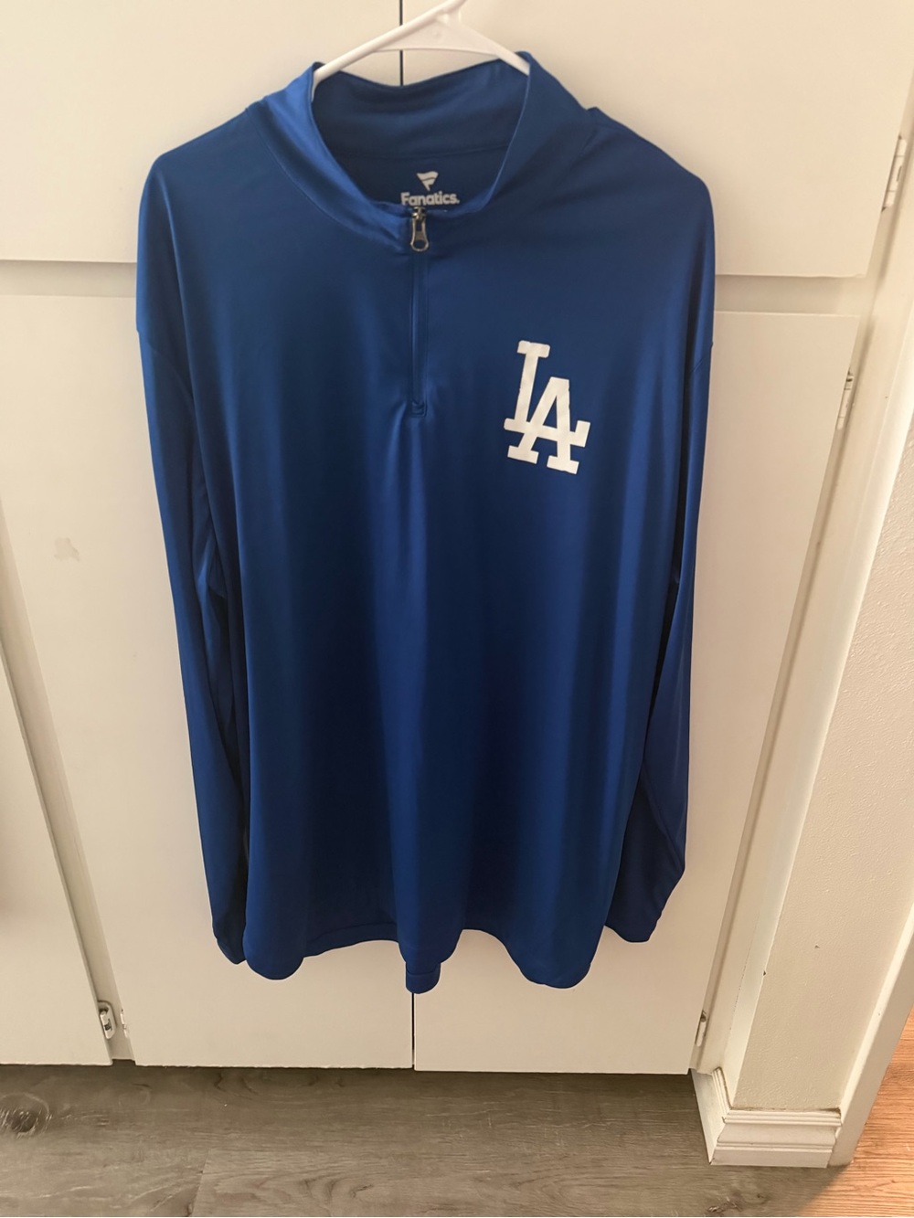 Fanatics Los Angeles Dodgers Blue 1/4 Zip Pullover with LA Logo